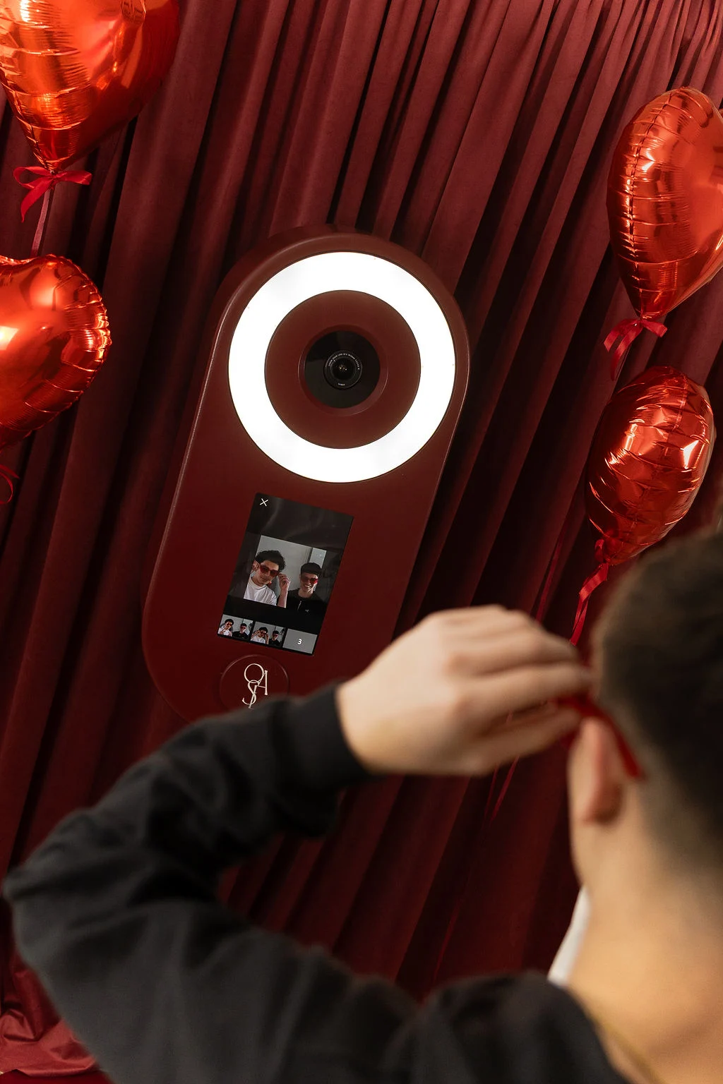 De photobooth in gebruik tijdens een event