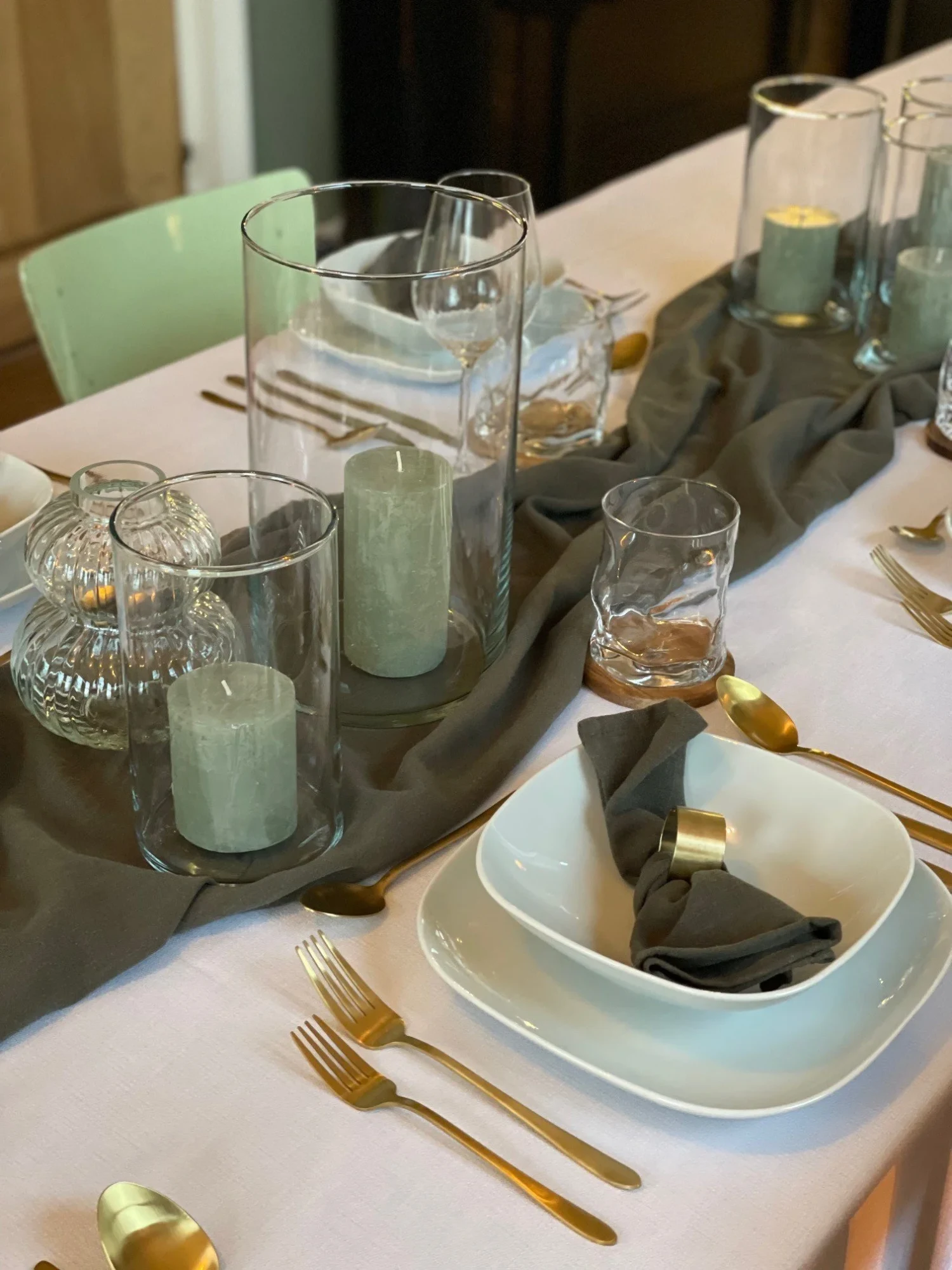21-Diner — Touch of Green